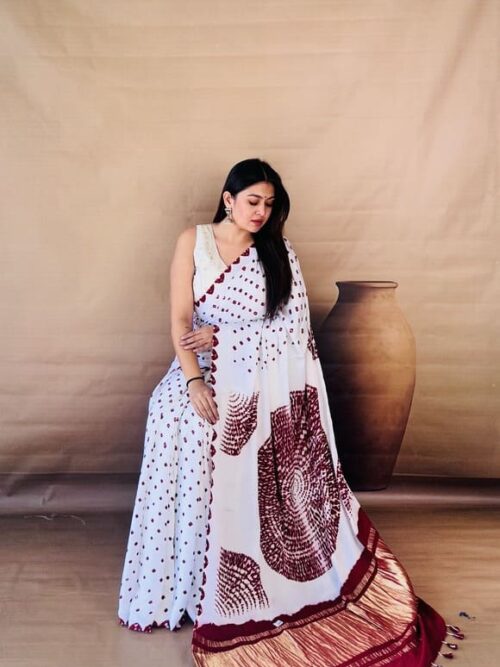 White & Maroon Shibori Scalloped Saree